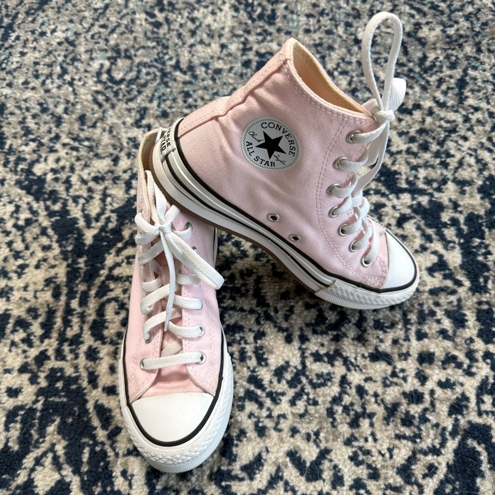 Girls Converse All Star Chuck Taylor EUC